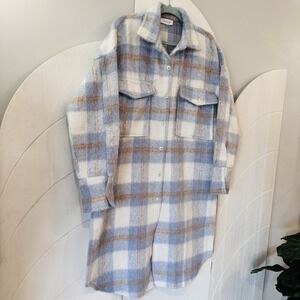 ACOA Plaid Shacket Blue Beige Fuzzy Button Front Chest Pockets Jacket Size S/M